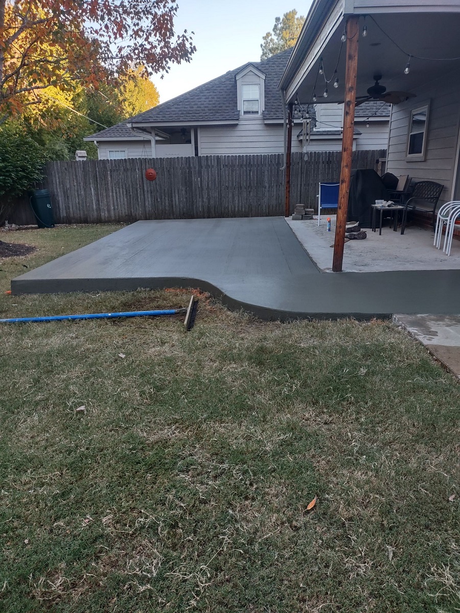 How to enhance your outdoor patio with concrete | Complete Concrete of ...